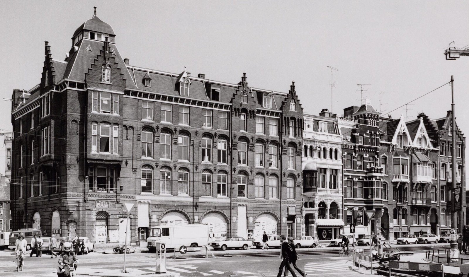 De Grote Wetering: Van melkfabriek tot kraakicoon