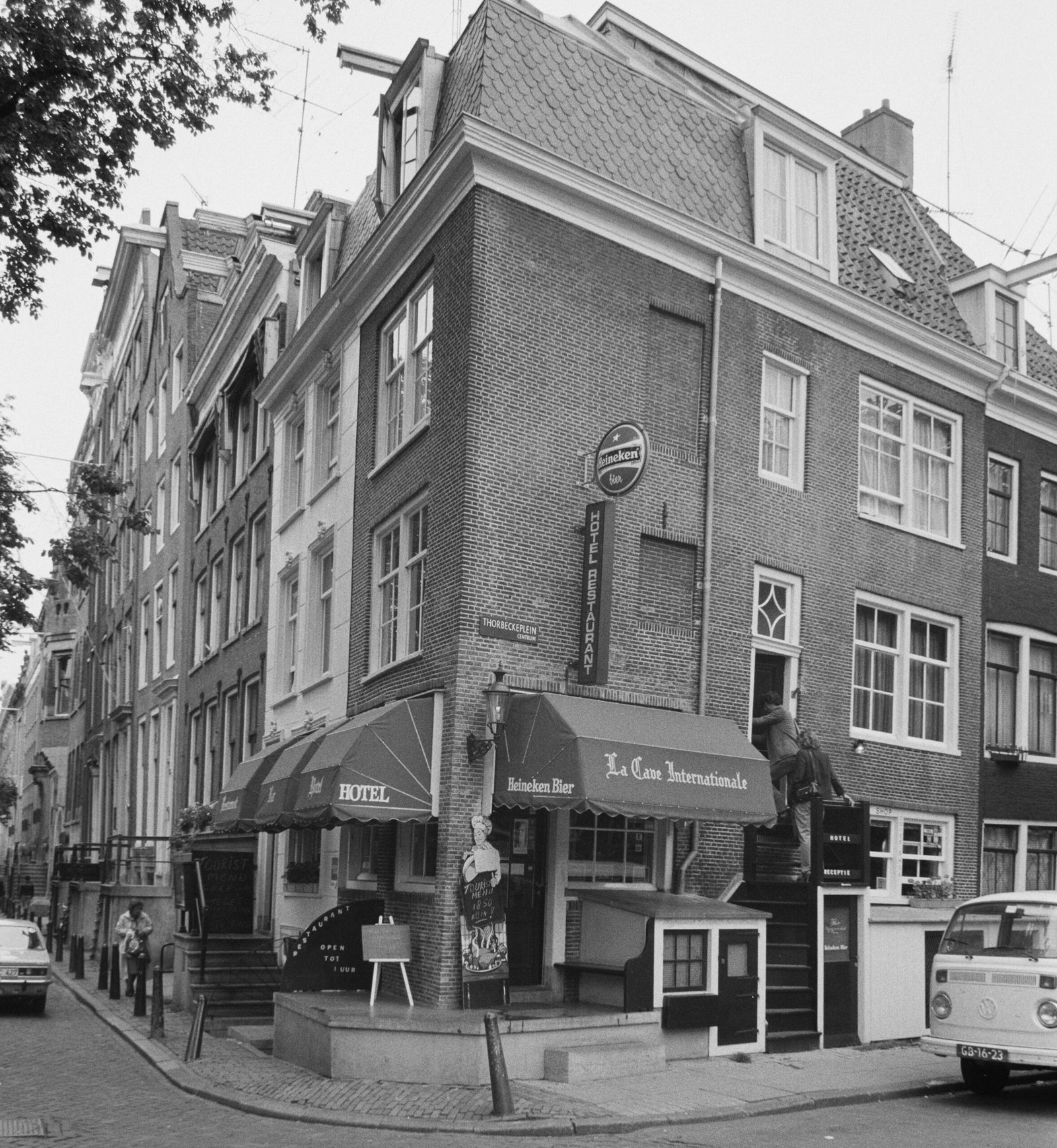 Dit is waarom sommige ramen in de stad zijn dichtgemetseld