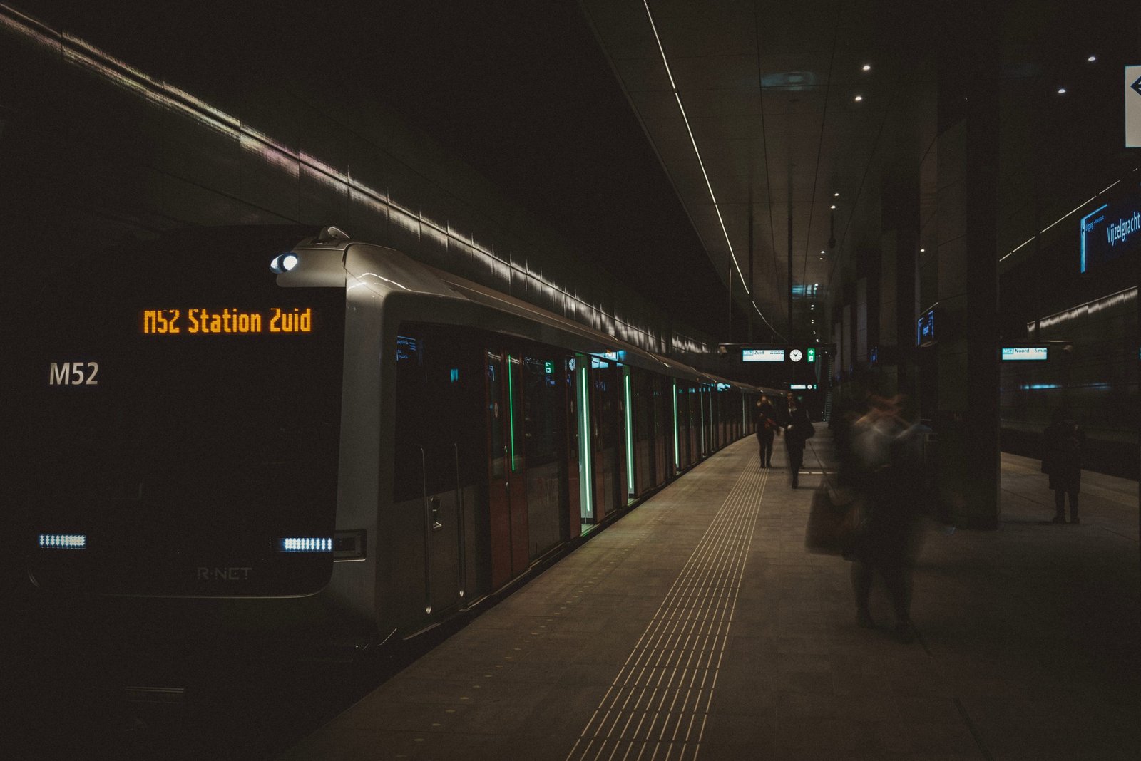 Het metrostation op de Noord/Zuid-lijn waar nog geen passagier is uitgestapt.