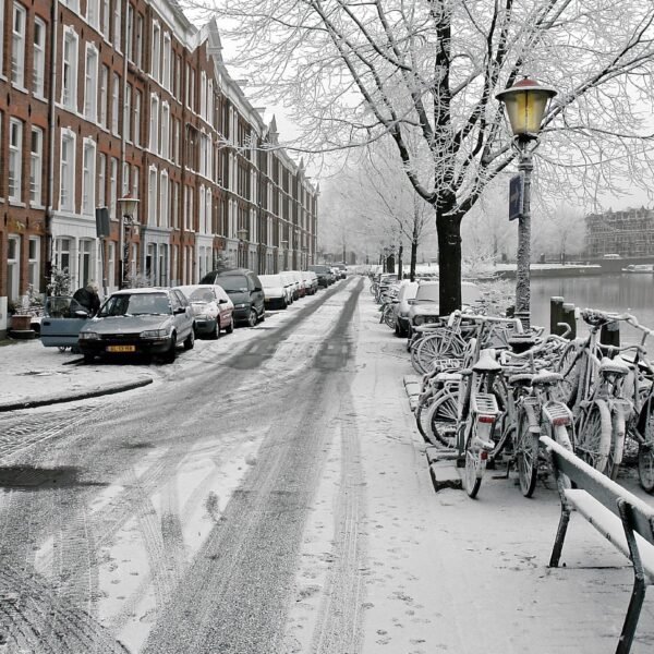 De Eerste Marnixdwarsstraat