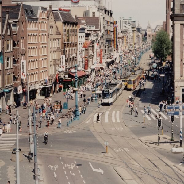 Een foto van De Dam uit juli 1996