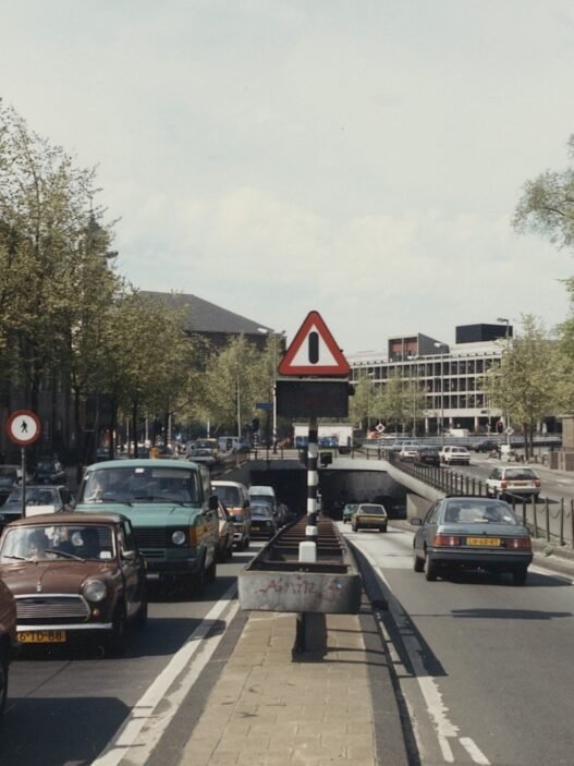 Mr. Visserplein gezien vanuit de Weesperstraat