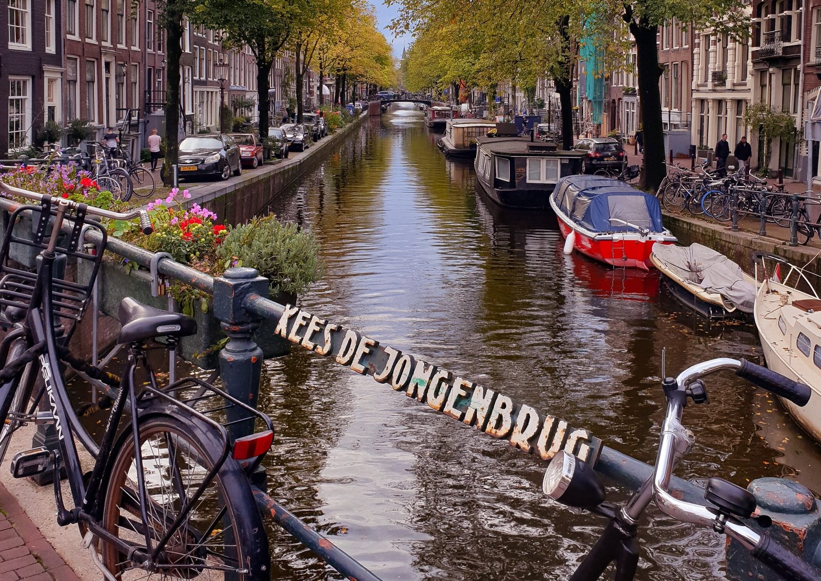 De brug van Kees de jongen in de Jordaan